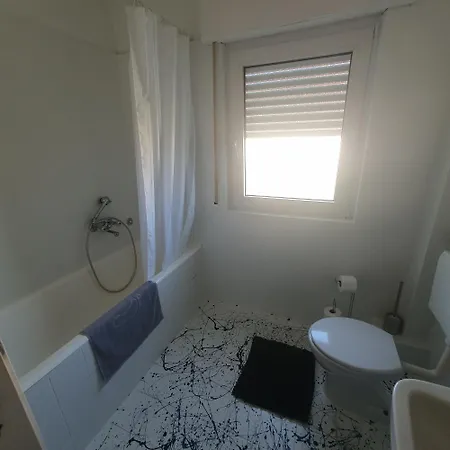 Sea Land 1 Apartment