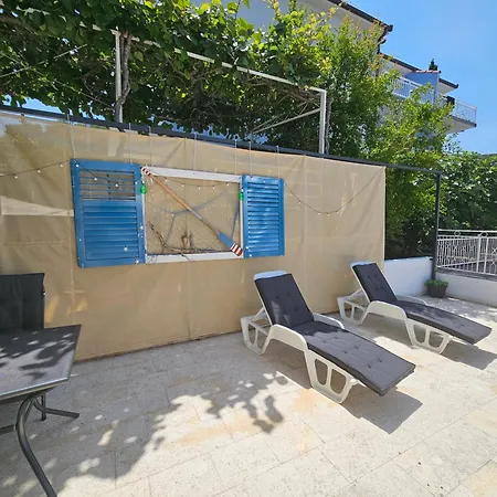 Apartment Sea Land 1