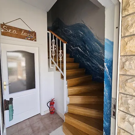 Apartment Sea Land 1 *