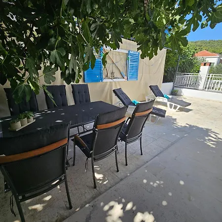 Sea Land 1 Apartment *