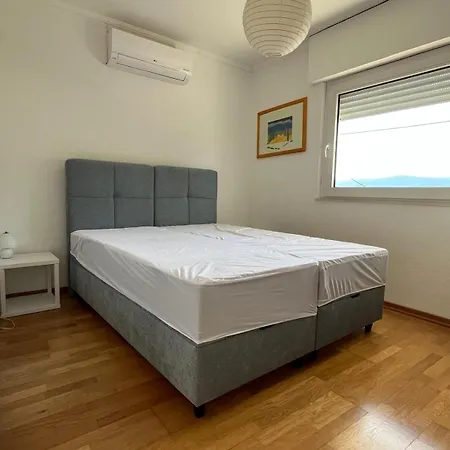 Apartment Sea Land 1 *