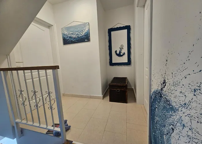 Apartment Sea Land 1